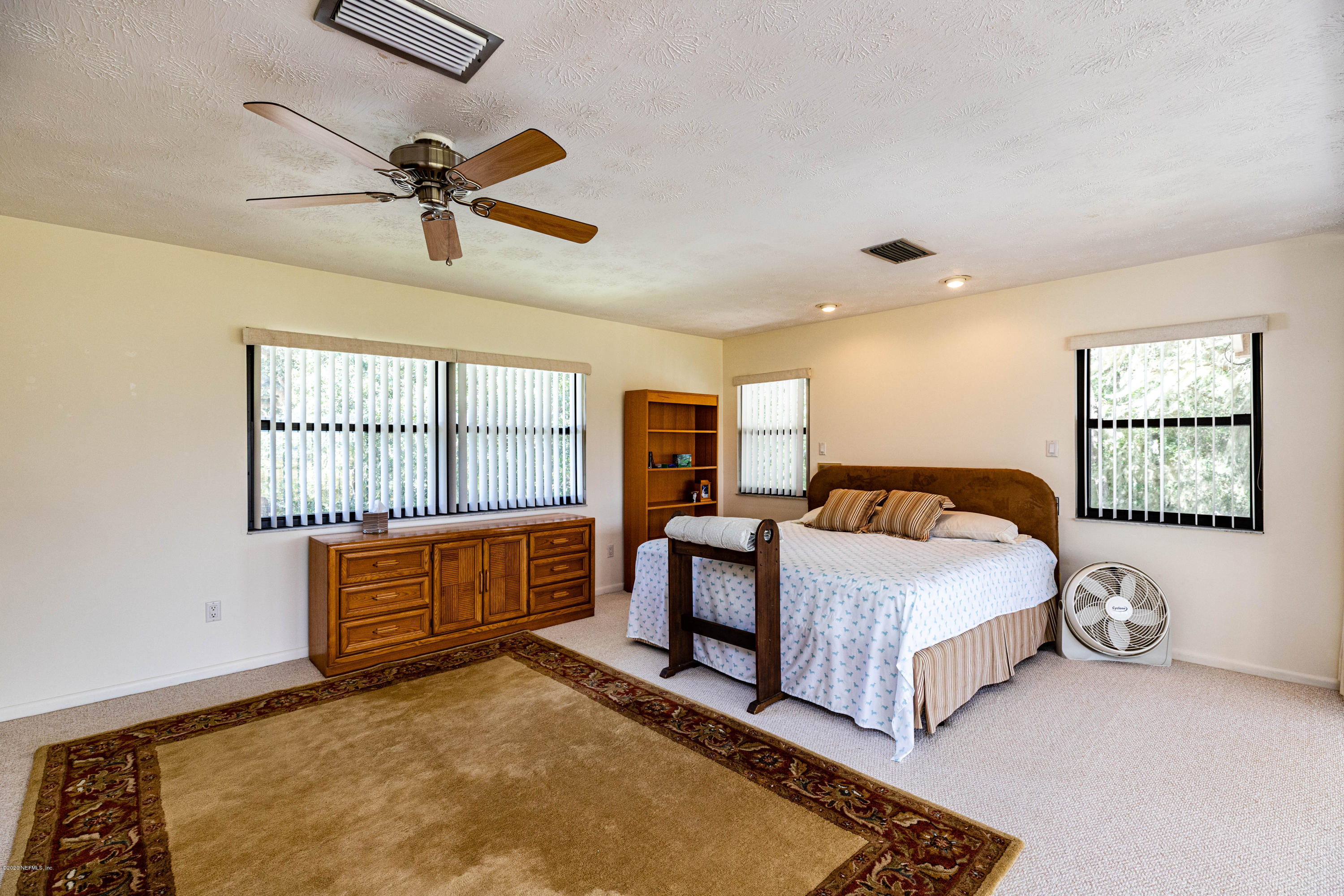 34 Nelsons Point Keystone Heights, FL 32656 - Photo 30 of 47 30 Owners Bedroom