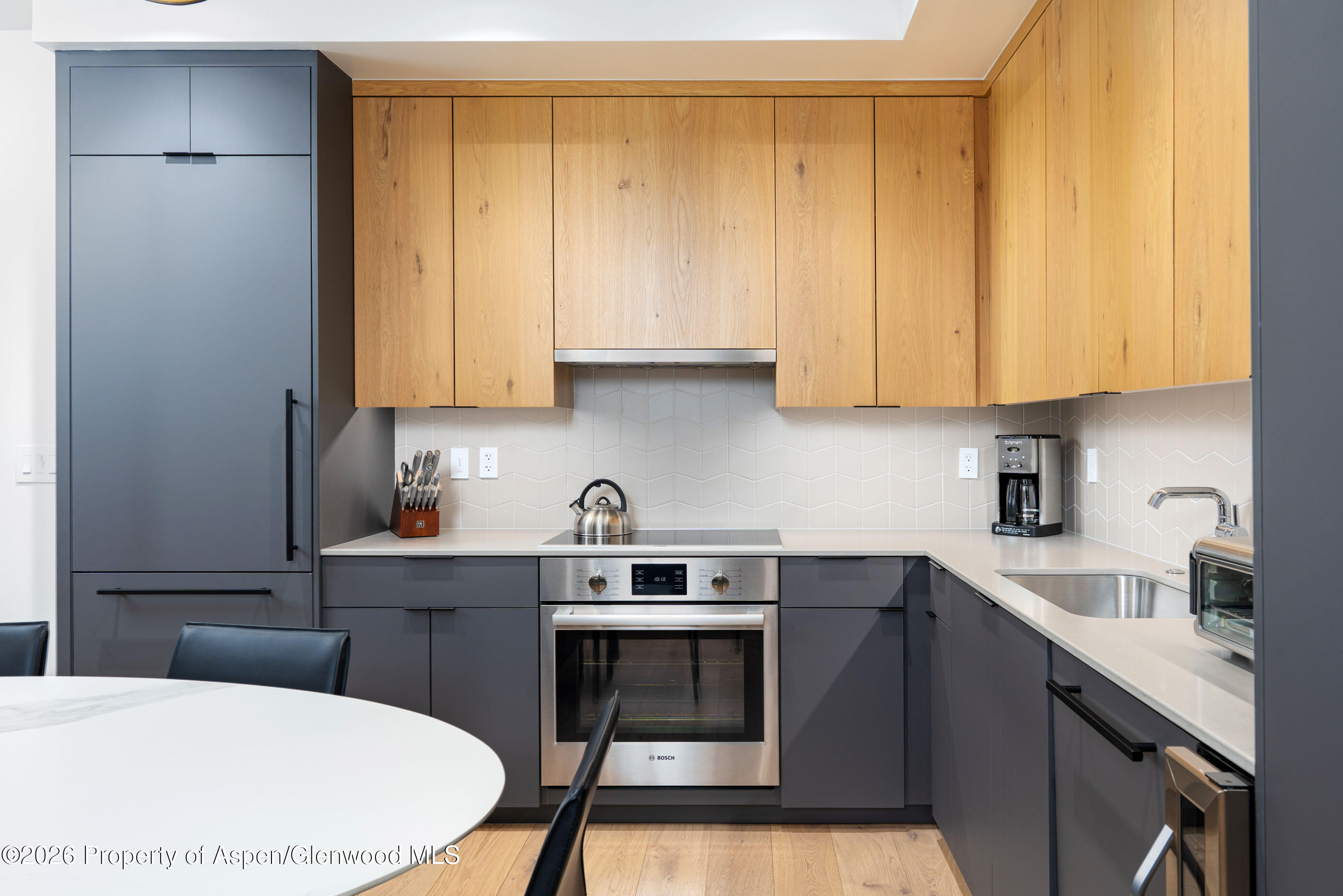 119 Wood Road, Unit 503 Snowmass Village, CO 81615 - Photo 4 of 24 Kitchen