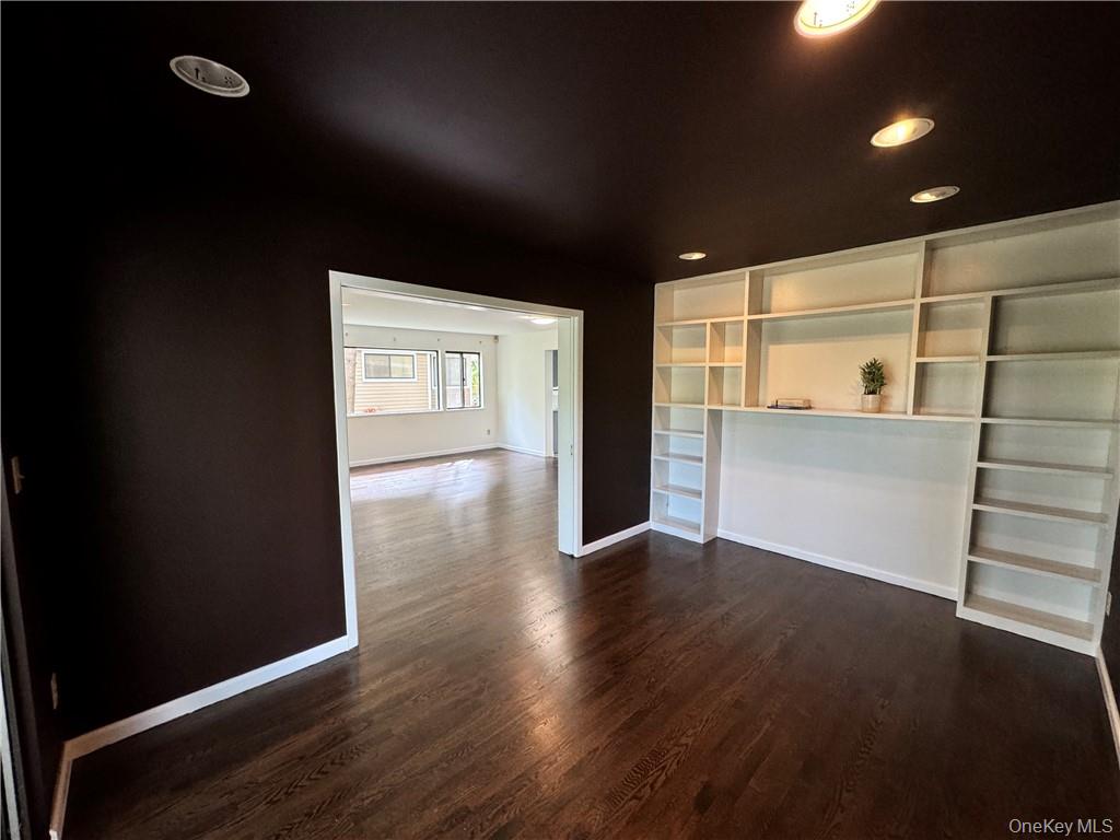 17 Rambling Brook Road Chappaqua, NY 10514 - Photo 10 of 32 Relaxing den/home office/media room