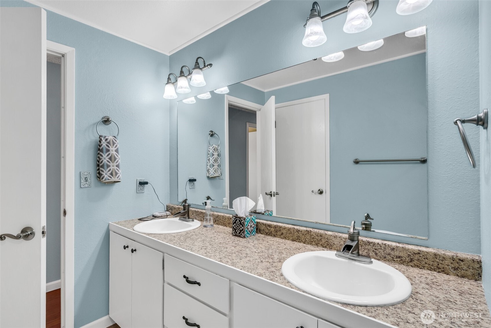 1129 207th Place Southeast Bothell, WA 98012 - Photo 23 of 39