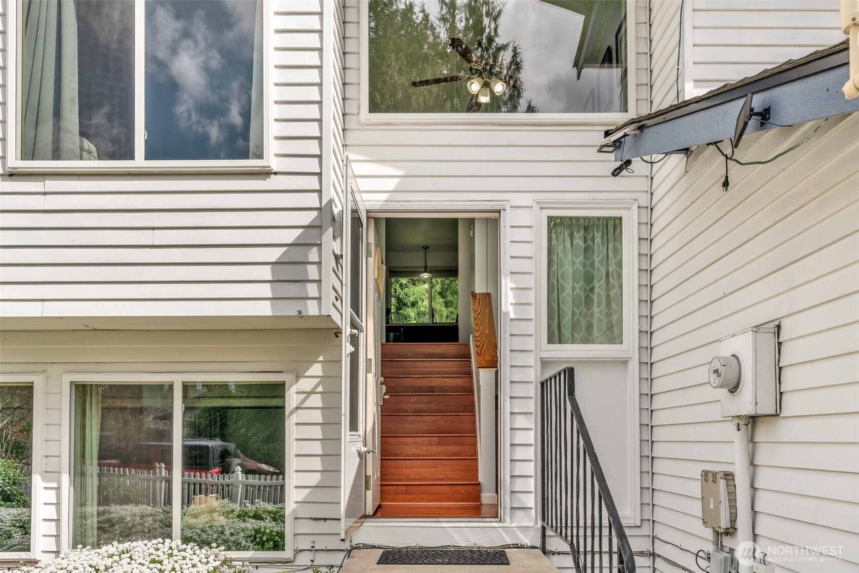 1129 207th Place Southeast Bothell, WA 98012 - Photo 4 of 39