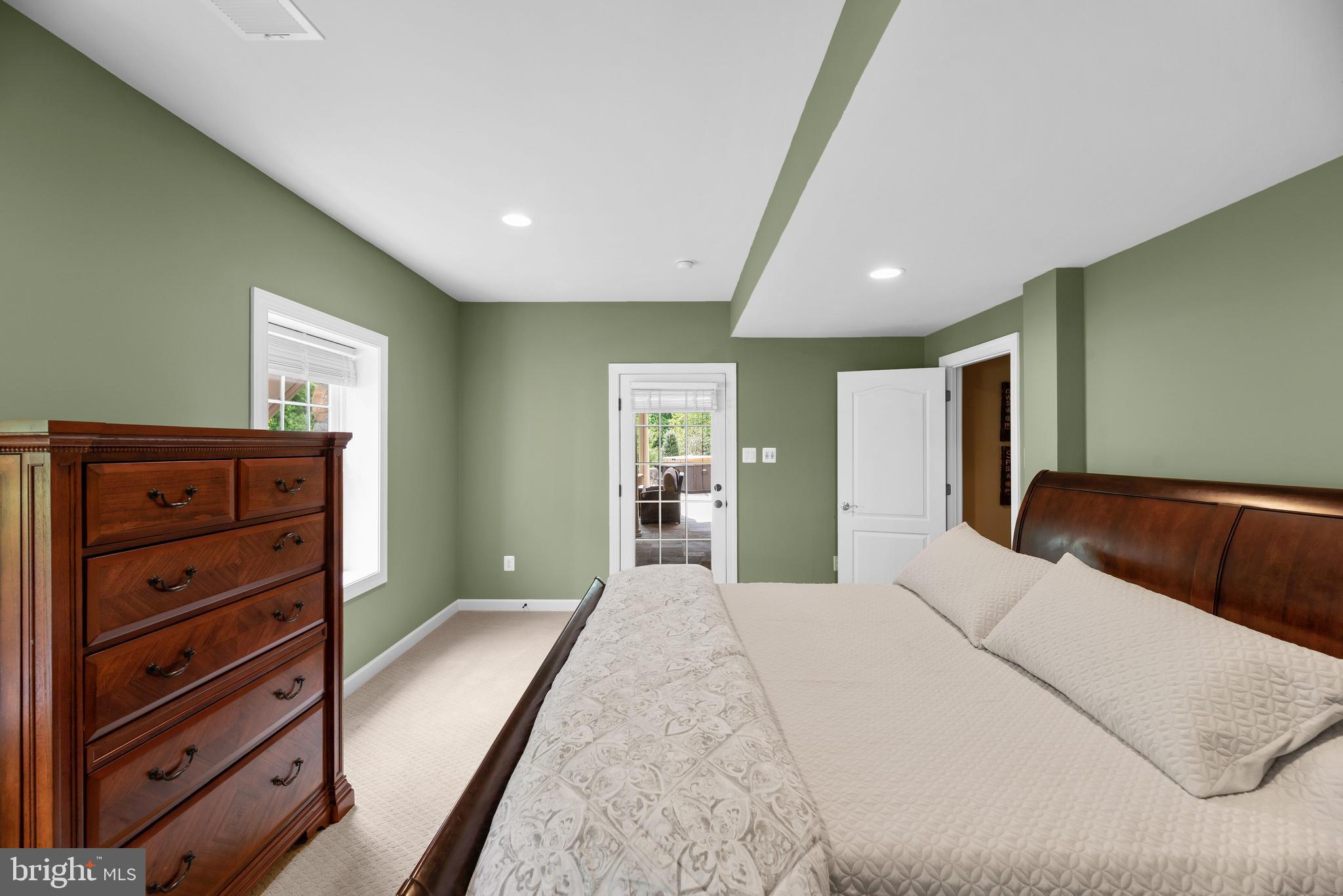 12063 Open Run Road Ellicott City, MD 21042 - Photo 49 of 80 Gallery Image 49
