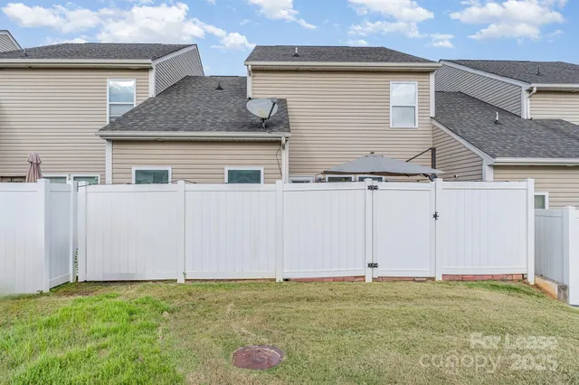 $2,000 | 3917 Bighorn Way, Gastonia, NC 28056