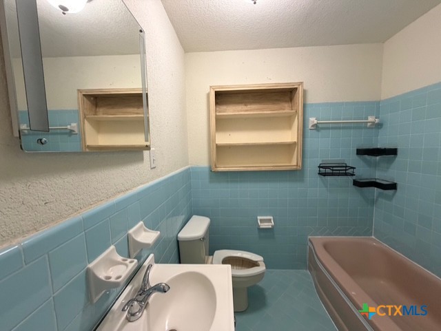 127 Hillcrest Drive Luling, TX 78648 - Photo 19 of 24