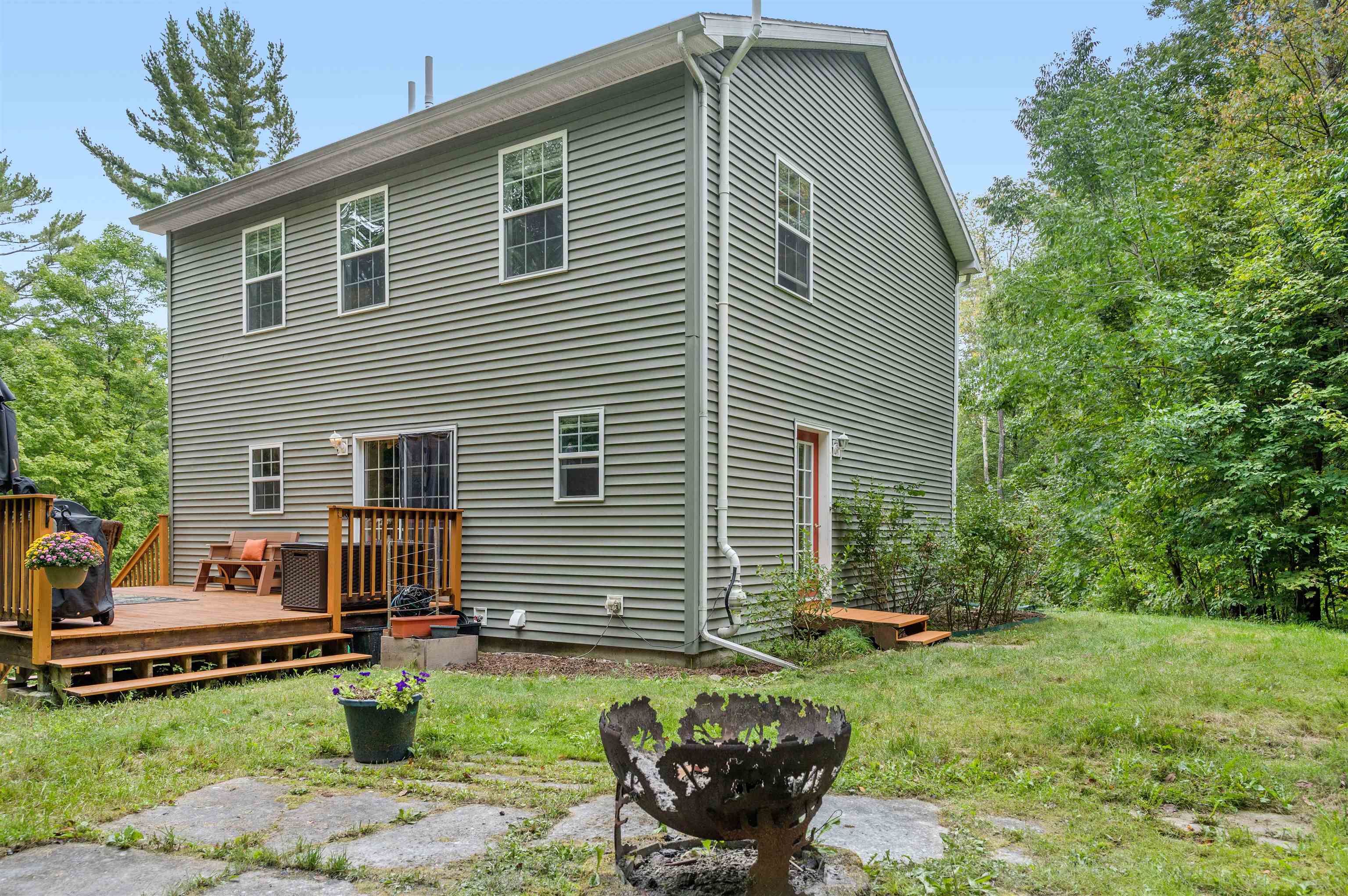 176 Pioneer Road Hinesburg, VT 05461 - Photo 48 of 60 Gallery Image 48