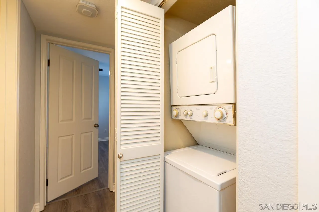 5064 Via Manos, Unit B Oceanside, CA 92057 - Photo 9 of 26