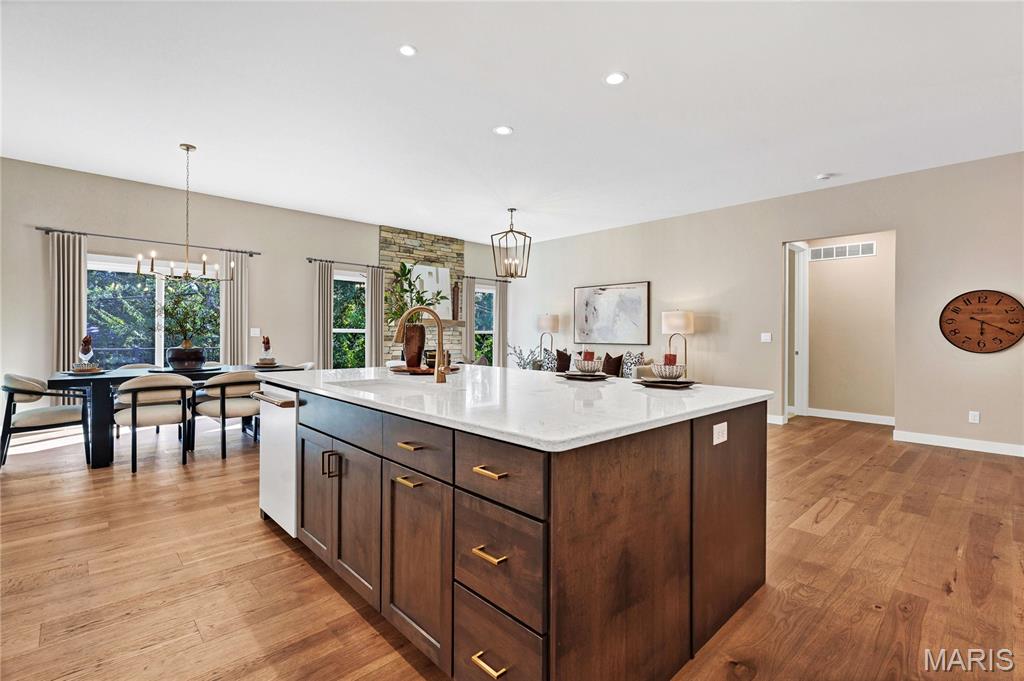 9411 Gates Manor Court Sunset Hills, MO 63126 - Photo 11 of 20