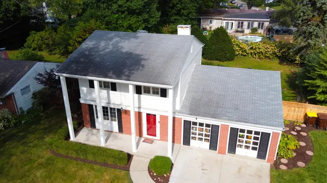 a view of building with yard