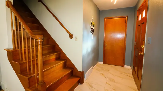 a view of an entryway