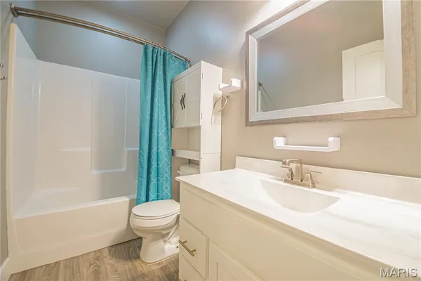 $269,900 | 724 State Hwy H, Neelyville, MO 63954