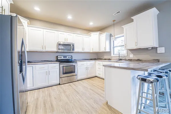 $269,900 | 724 State Hwy H, Neelyville, MO 63954