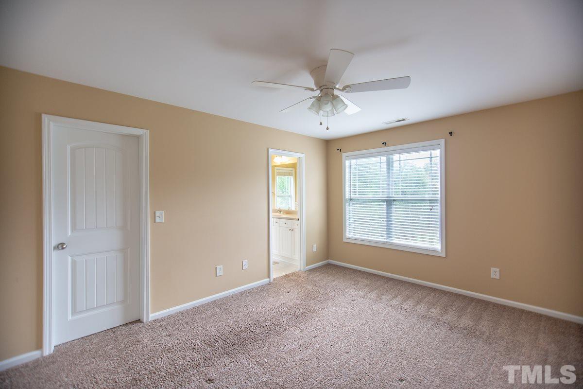 160 Pineland Circle Raleigh, NC 27606 - Photo 18 of 25