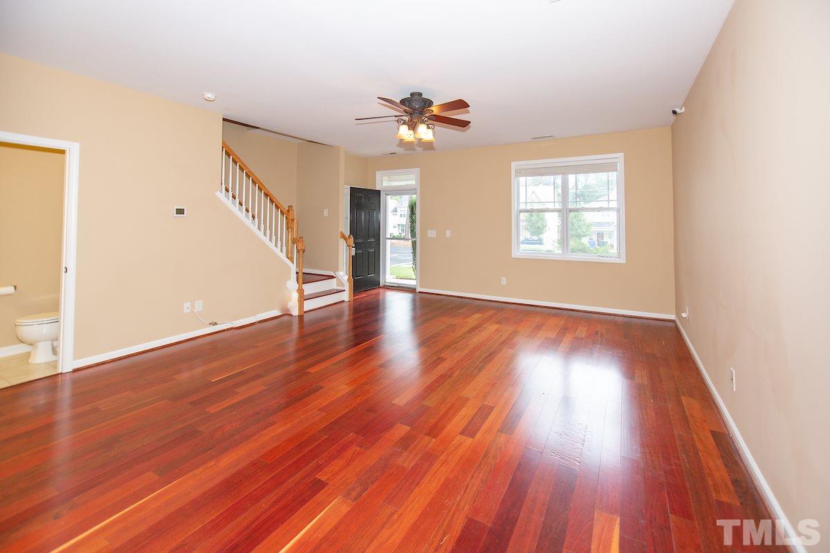 160 Pineland Circle Raleigh, NC 27606 - Photo 5 of 25