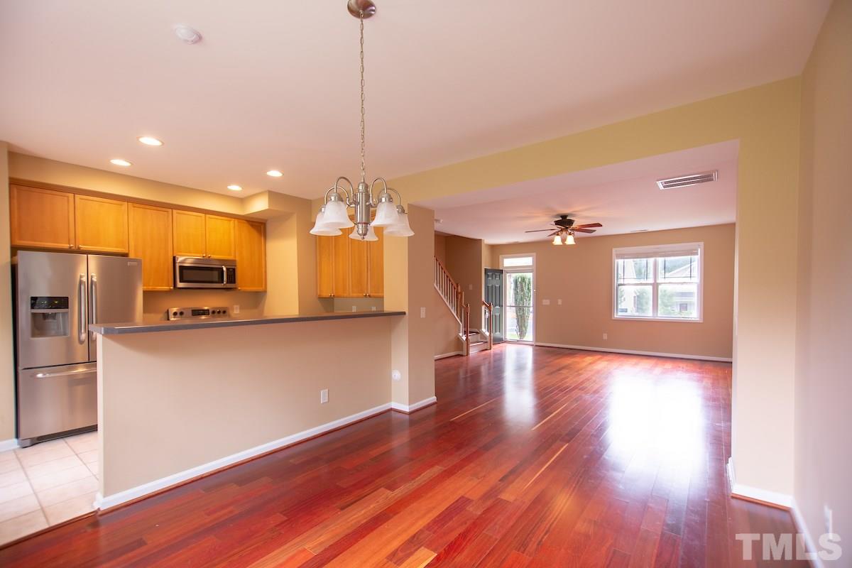 160 Pineland Circle Raleigh, NC 27606 - Photo 9 of 25