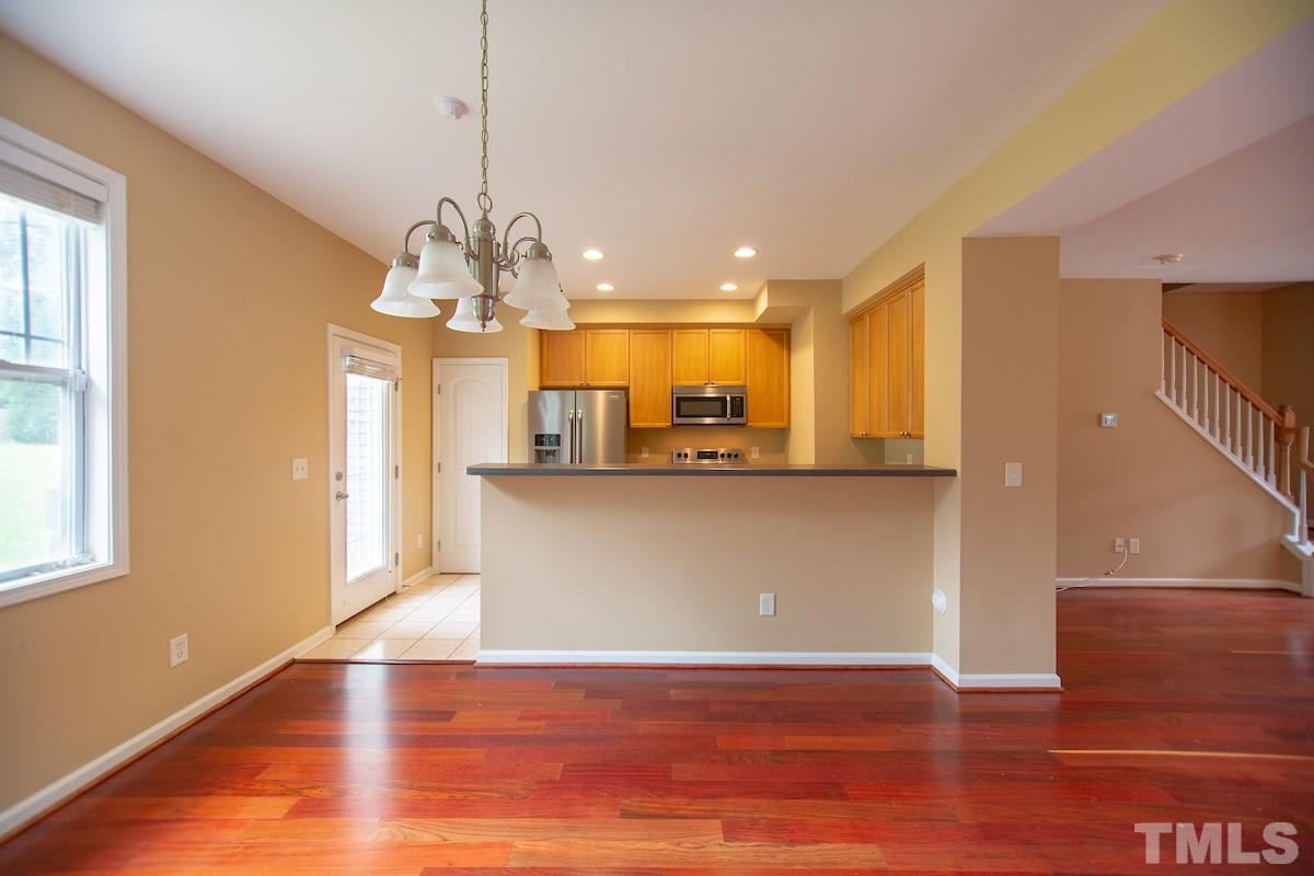 160 Pineland Circle Raleigh, NC 27606 - Photo 10 of 25