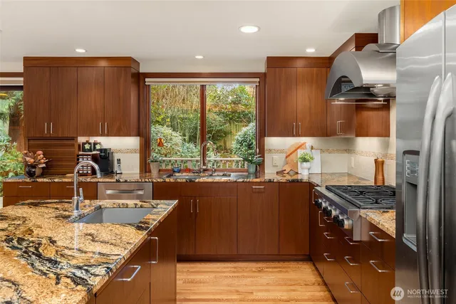 $2,099,950 | 7445 86th Avenue Southeast, Mercer Island, WA 98040