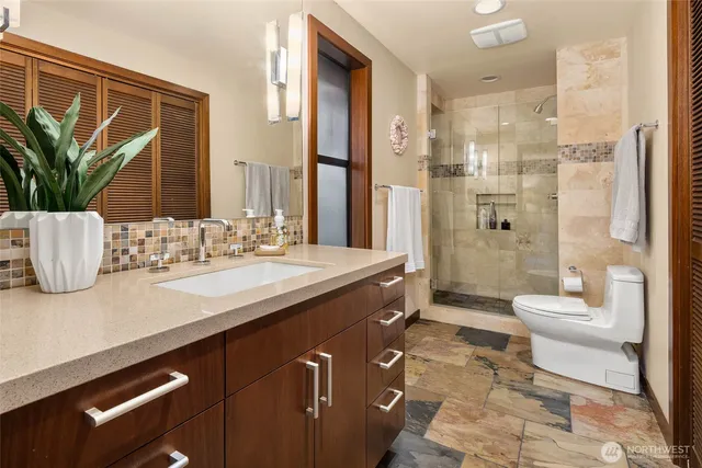 $2,099,950 | 7445 86th Avenue Southeast, Mercer Island, WA 98040