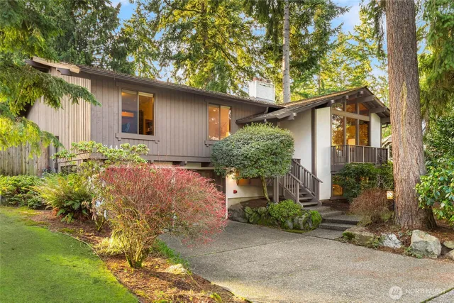 $2,099,950 | 7445 86th Avenue Southeast, Mercer Island, WA 98040