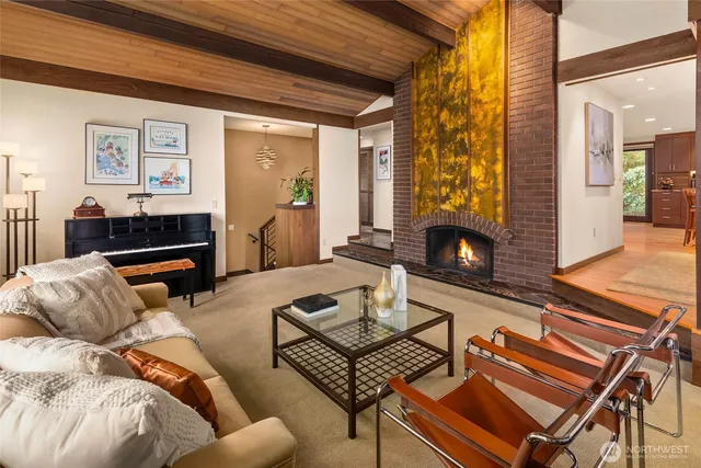 $2,099,950 | 7445 86th Avenue Southeast, Mercer Island, WA 98040