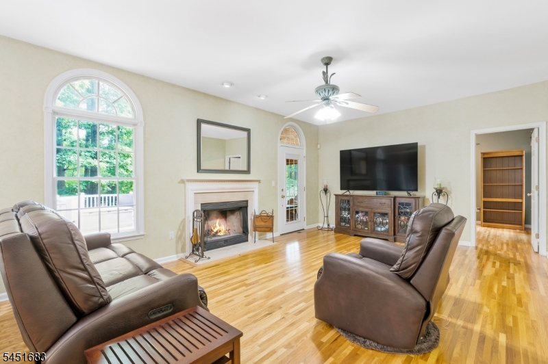 1941 Mountain Top Road Bridgewater, NJ 08807 - Photo 7 of 38 Gallery Image 7