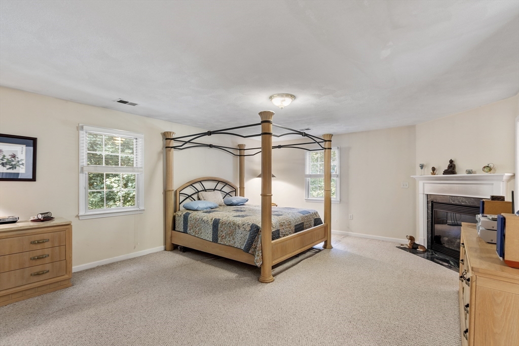 64 Harrison Avenue Wakefield, MA 01880 - Photo 17 of 37