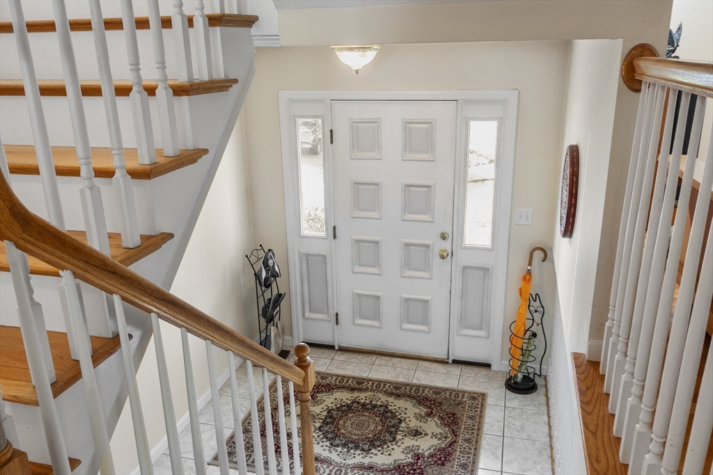 64 Harrison Avenue Wakefield, MA 01880 - Photo 10 of 37