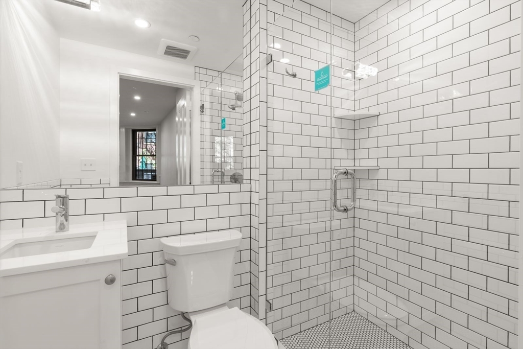 389 Commonwealth Avenue, Unit B Boston, MA 02115 - Photo 7 of 14