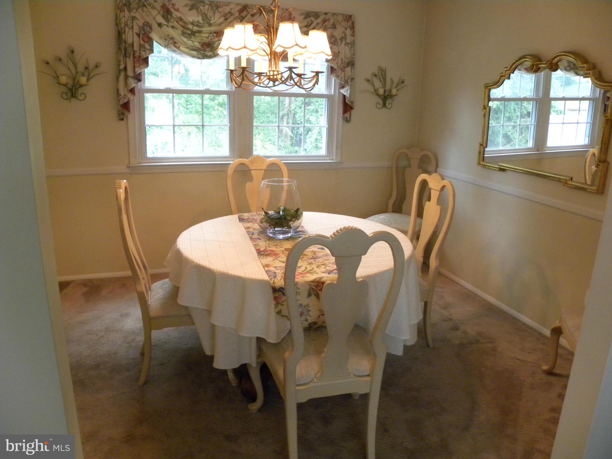 10563 Gateridge Road Cockeysville, MD 21030 - Photo 4 of 25 Dining Room
