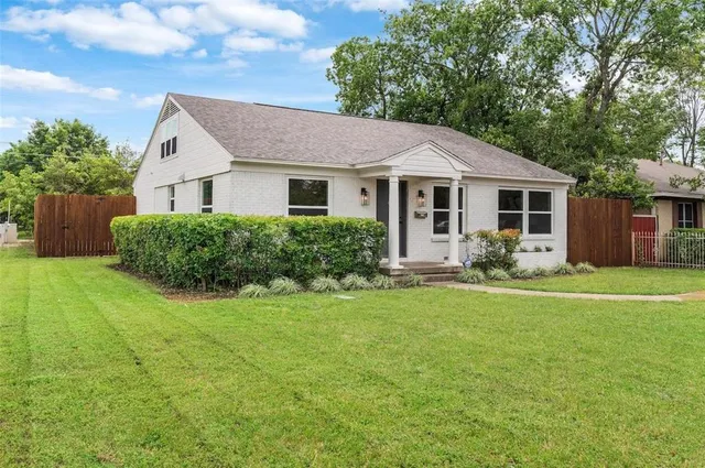 $499,000 | 4816 West Mockingbird Lane, Dallas, TX 75209