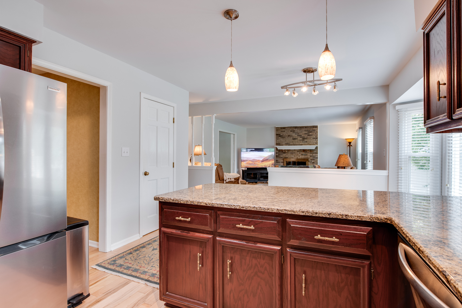 760 South River Road Naperville, IL 60540 - Photo 15 of 32 Gallery Image 15