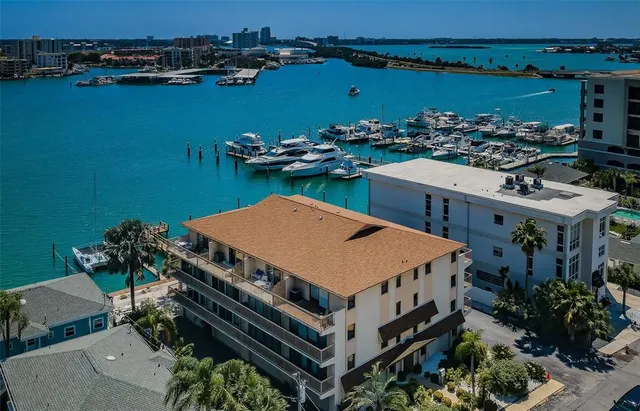 $1,324,000 | 479 East Shore Drive, Unit 8, Clearwater, FL 33767
