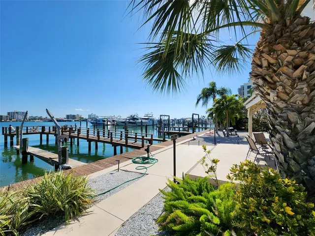 $1,324,000 | 479 East Shore Drive, Unit 8, Clearwater, FL 33767