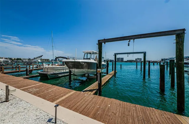$1,324,000 | 479 East Shore Drive, Unit 8, Clearwater, FL 33767