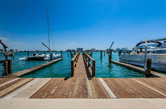 $1,324,000 | 479 East Shore Drive, Unit 8, Clearwater, FL 33767