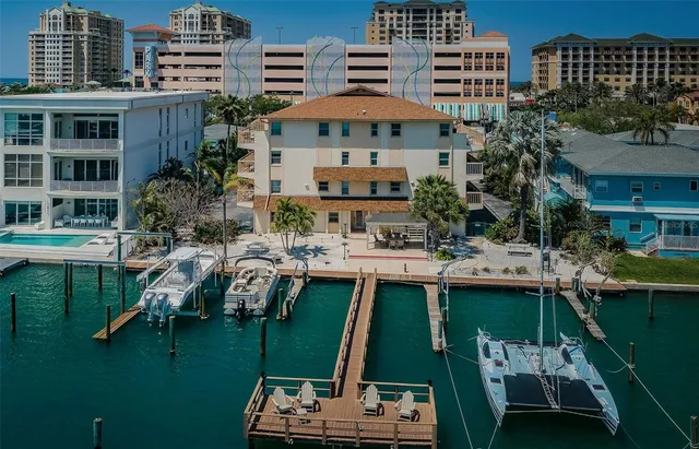 $1,324,000 | 479 East Shore Drive, Unit 8, Clearwater, FL 33767