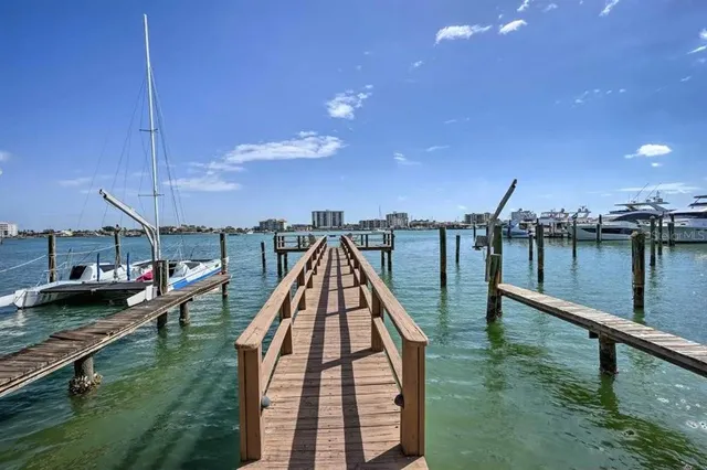 $1,324,000 | 479 East Shore Drive, Unit 8, Clearwater, FL 33767