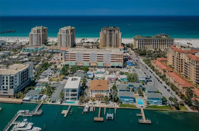 $1,324,000 | 479 East Shore Drive, Unit 8, Clearwater, FL 33767