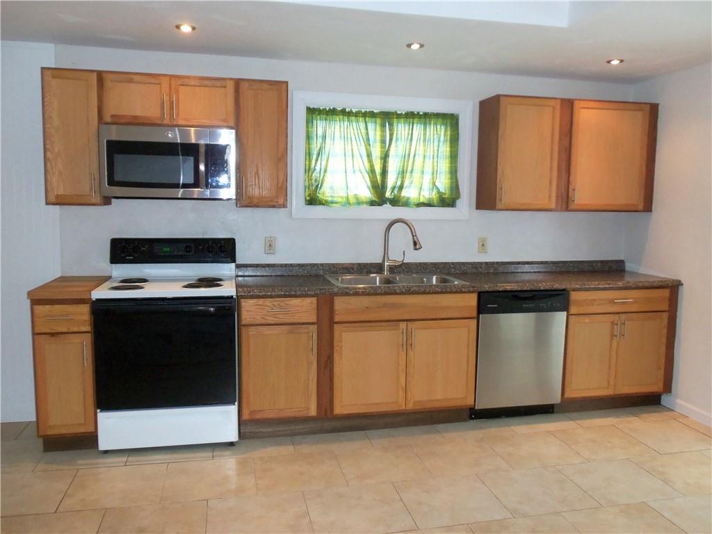 84 Beagle Club Road Washington, PA 15301 - Photo 3 of 25 Gallery Image 3