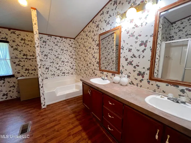 $219,000 | 7511 Midway Road, Raymond, MS 39154