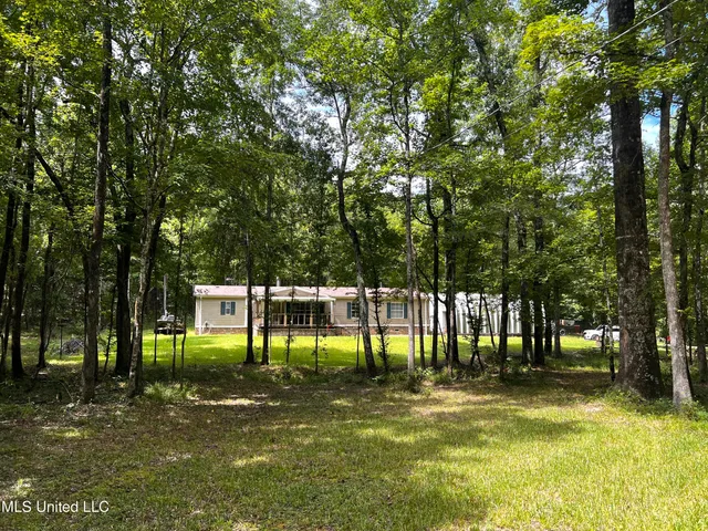 $219,000 | 7511 Midway Road, Raymond, MS 39154