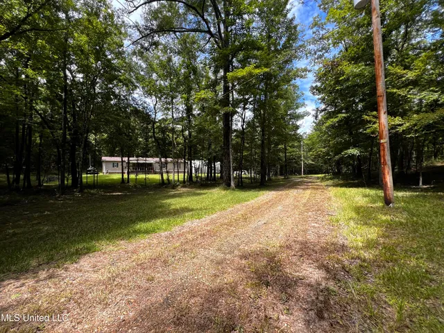 $219,000 | 7511 Midway Road, Raymond, MS 39154