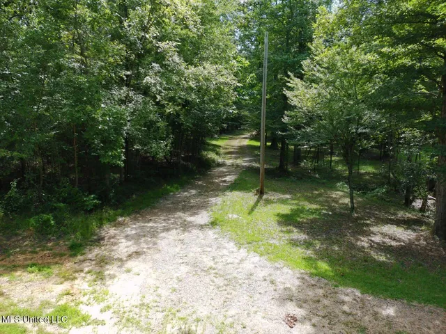 $219,000 | 7511 Midway Road, Raymond, MS 39154