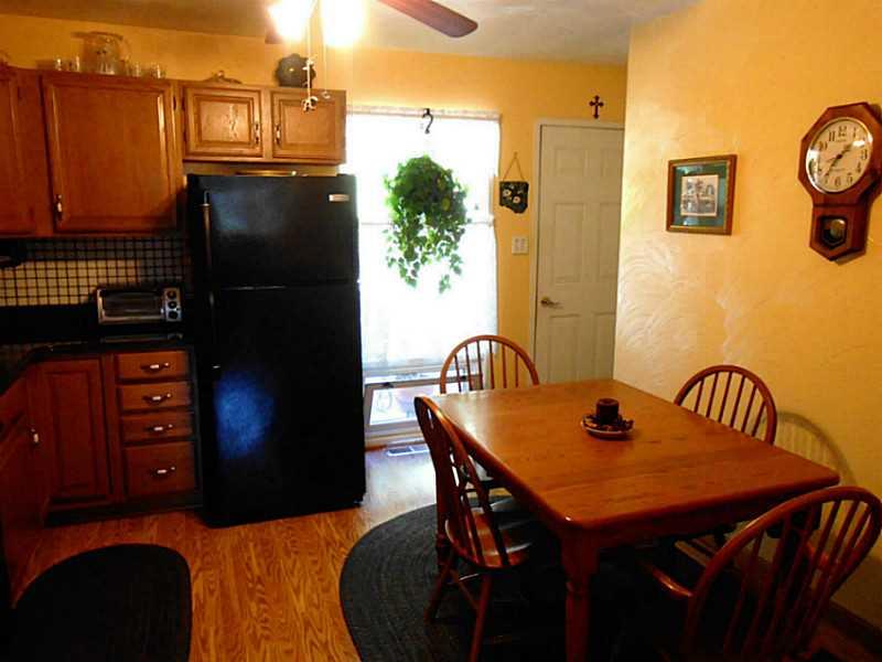 81 Old York Road Washington, PA 15301 - Photo 4 of 15 Kitchen.