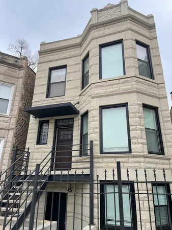 $1,700 | 1829 South Kedzie Avenue, Unit G, Chicago, IL 60623