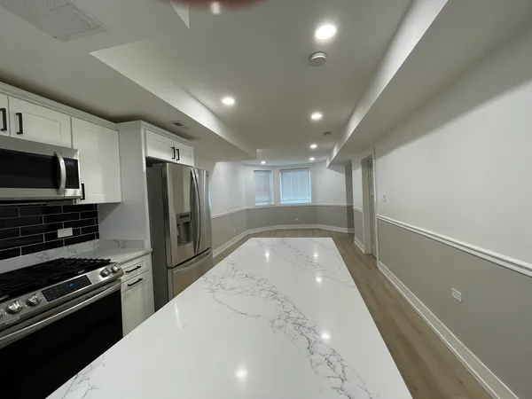 $1,700 | 1829 South Kedzie Avenue, Unit G, Chicago, IL 60623