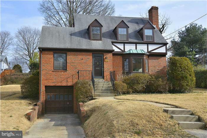 414 Mansfield Road Silver Spring, MD 20910 - Photo 1 of 27 Exterior (Front)