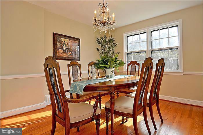 414 Mansfield Road Silver Spring, MD 20910 - Photo 6 of 27 Dining Room