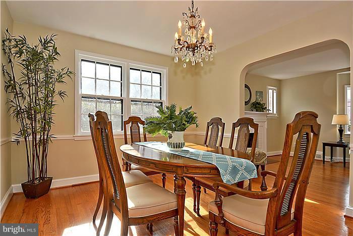 414 Mansfield Road Silver Spring, MD 20910 - Photo 7 of 27 Dining Room