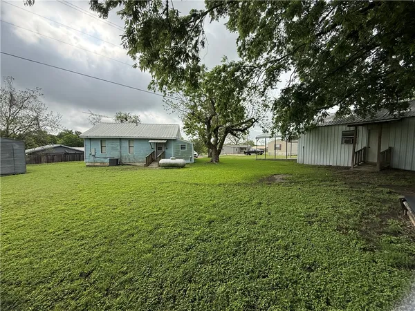 $1,500 | 1203 County Road 253, Anderson, TX 77830