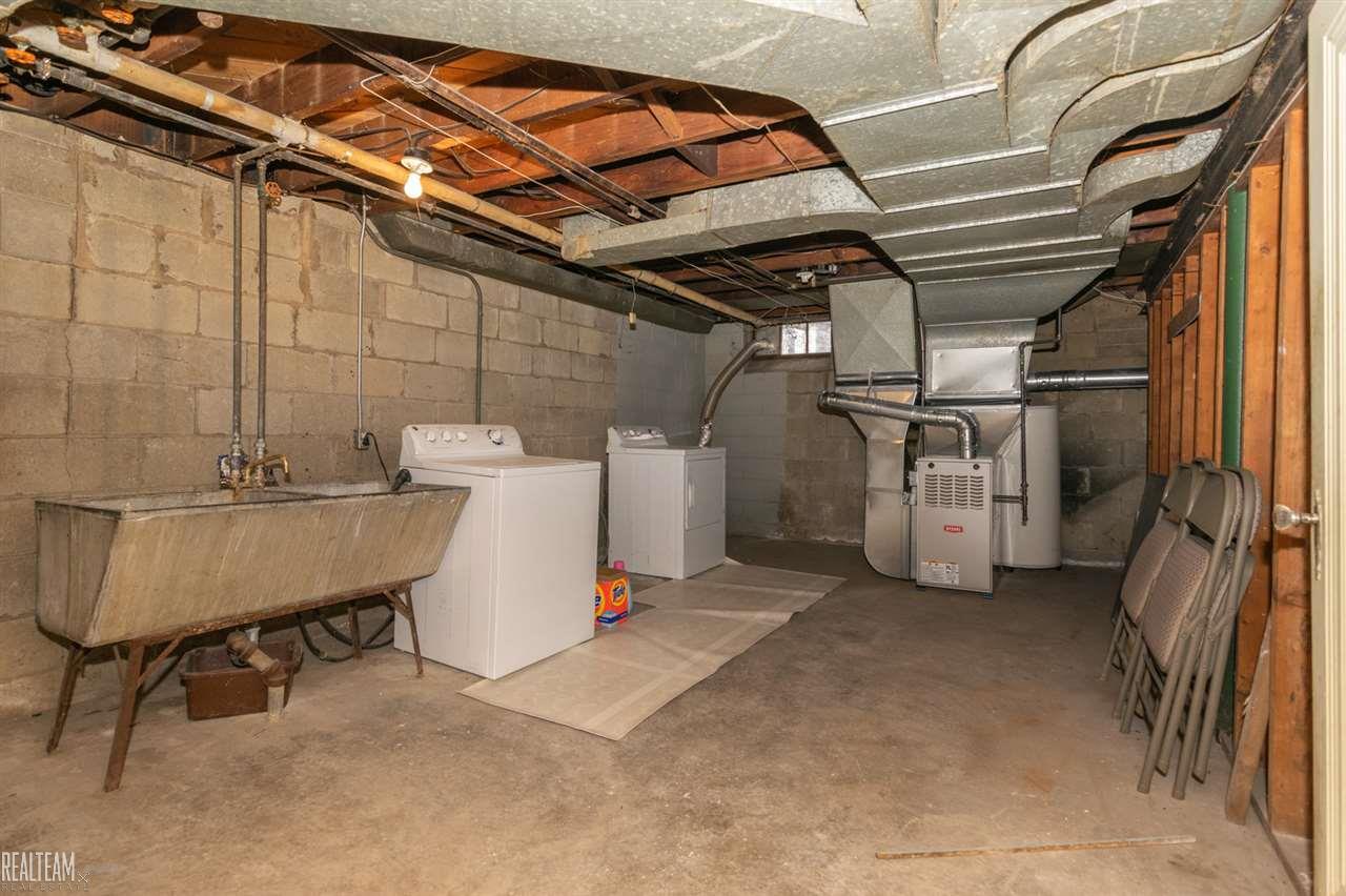 20499 Sheffield Road Detroit, MI 48221 - Photo 11 of 27